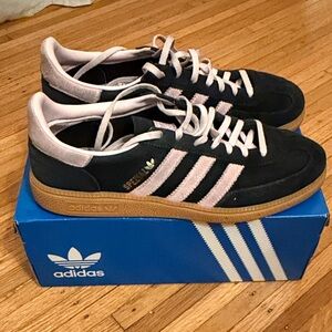 Adidas Handball Spezial W in Bold Blue